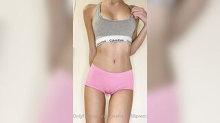 [14] Nofacefreak_18 (Eva Generosi VIP aka evagenerosi) OnlyFans Leaks Italian 19 yo College Petite Body Porn