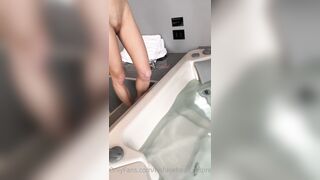 [72] Nofacefreak_18 (Eva Generosi VIP aka evagenerosi) OnlyFans Leaks Italian 19 yo College Petite Body Porn