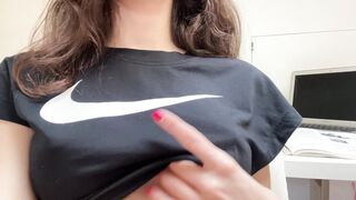 [79] Nofacefreak_18 (Eva Generosi VIP aka evagenerosi) OnlyFans Leaks Italian 19 yo College Petite Body Porn