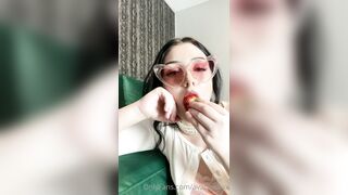 [244] Avaclairexx (avaisoutofideas aka Ava Claire) OnlyFans Leaks Big White Peach Ass Girl Porn