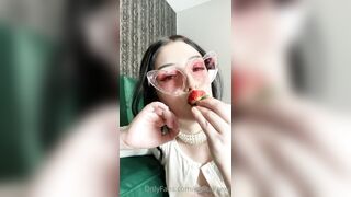 [244] Avaclairexx (avaisoutofideas aka Ava Claire) OnlyFans Leaks Big White Peach Ass Girl Porn