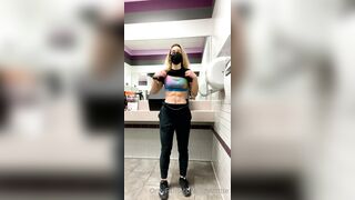 [332 of 681 Videos] Livvalittle (ivfitpdx aka Livv Fitt & Fitdonk aka livvfitcheeks) OnlyFans Leaks The Girl Next Door Porn