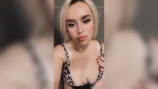 [159 of 402 Videos] Leastayspeachy (lolilealae aka olasco_outfit aka leaunlockedx) OnlyFans Leaks Busty British Redhead Porn