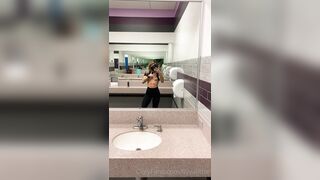 [530 of 681 Videos] Livvalittle (ivfitpdx aka Livv Fitt & Fitdonk aka livvfitcheeks) OnlyFans Leaks The Girl Next Door Porn