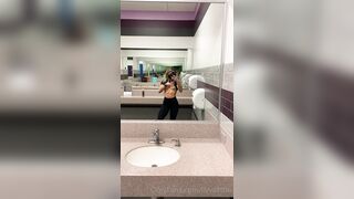 [530 of 681 Videos] Livvalittle (ivfitpdx aka Livv Fitt & Fitdonk aka livvfitcheeks) OnlyFans Leaks The Girl Next Door Porn