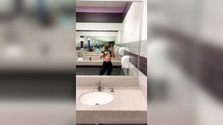 [530 of 681 Videos] Livvalittle (ivfitpdx aka Livv Fitt & Fitdonk aka livvfitcheeks) OnlyFans Leaks The Girl Next Door Porn