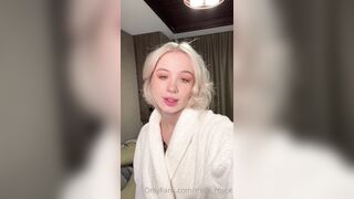 [1 of 33 Videos] Milla_vipclub (millasnake aka Milla Royce aka milla_royce) OnlyFans Leaks Girl Filming Herself at Home