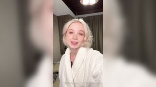 [1 of 33 Videos] Milla_vipclub (millasnake aka Milla Royce aka milla_royce) OnlyFans Leaks Girl Filming Herself at Home