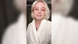 [1 of 33 Videos] Milla_vipclub (millasnake aka Milla Royce aka milla_royce) OnlyFans Leaks Girl Filming Herself at Home