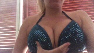 [113 of 239 Videos] Arnakarls (Arna Bara Karlsdottir) OnlyFans Leaks Blondie Whole Family Porn