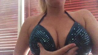 [113 of 239 Videos] Arnakarls (Arna Bara Karlsdottir) OnlyFans Leaks Blondie Whole Family Porn