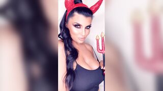 670 of 788 Videos] Romi_rain (RomiRain aka romirainfree) OnlyFans Leaks Fleshlight Porno Girl