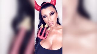 670 of 788 Videos] Romi_rain (RomiRain aka romirainfree) OnlyFans Leaks Fleshlight Porno Girl