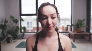 [27 of 52 Videos] Orenda ASMR (theorenda_ aka the_orenda_) OnlyFans Leaks eroticASMRtist