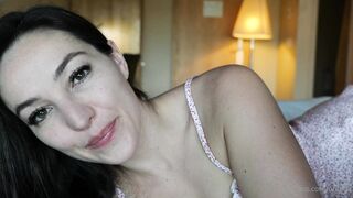 [3 of 52 Videos] Orenda ASMR (theorenda_ aka the_orenda_) OnlyFans Leaks eroticASMRtist