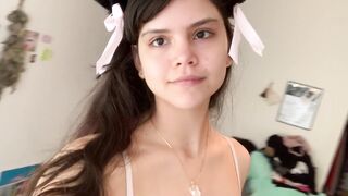 [61 of 61 Videos] Chloenoa (Chloe Noa aka chloexnoa) OnlyFans Leaks Innocent BS Student