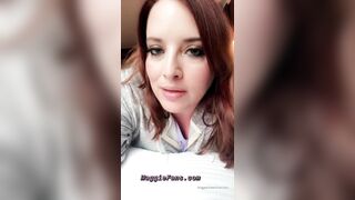 [121 of 178 Videos] Maggiegreenlive (Maggie Green Cougar Time) OnlyFans Leaks Famous 34H Milf Tits