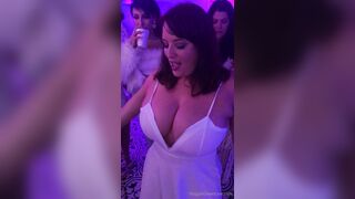 [94 of 178 Videos] Maggiegreenlive (Maggie Green Cougar Time) OnlyFans Leaks Famous 34H Milf Tits