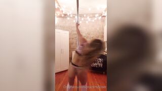 [13 of 104 Videos] Joycomposer (Joy Composer aka jamieunderwoodxo) OnlyFans Leaks On Hitatus Brunette