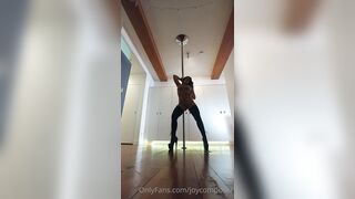 [15 of 104 Videos] Joycomposer (Joy Composer aka jamieunderwoodxo) OnlyFans Leaks On Hitatus Brunette