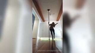 [15 of 104 Videos] Joycomposer (Joy Composer aka jamieunderwoodxo) OnlyFans Leaks On Hitatus Brunette