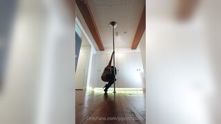 [15 of 104 Videos] Joycomposer (Joy Composer aka jamieunderwoodxo) OnlyFans Leaks On Hitatus Brunette