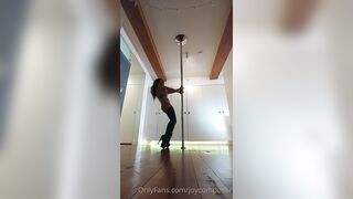 [15 of 104 Videos] Joycomposer (Joy Composer aka jamieunderwoodxo) OnlyFans Leaks On Hitatus Brunette