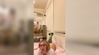 [248 of 427 Videos] Oliviamaebaee (Alliecatt aka Oliviamaebae) OnlyFans Leaks 22 yo Natural Big Booty