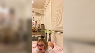 [248 of 427 Videos] Oliviamaebaee (Alliecatt aka Oliviamaebae) OnlyFans Leaks 22 yo Natural Big Booty