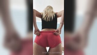 [343 of 427 Videos] Oliviamaebaee (Alliecatt aka Oliviamaebae) OnlyFans Leaks 22 yo Natural Big Booty
