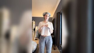 [348 of 427 Videos] Oliviamaebaee (Alliecatt aka Oliviamaebae) OnlyFans Leaks 22 yo Natural Big Booty