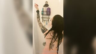 [52 of 112 Videos] Ravengoeswild (Raven Grey aka RavenGrey69) OnlyFans Leaks Favourite Tattooed Switch