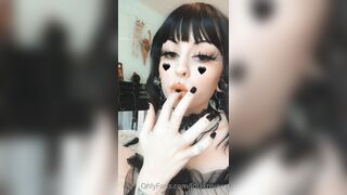 [22 of 125 Videos] Lolaxmina (lolaminavip aka LolaMina_) OnlyFans Leaks Horny Lola Secret