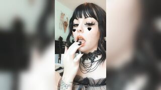 [22 of 125 Videos] Lolaxmina (lolaminavip aka LolaMina_) OnlyFans Leaks Horny Lola Secret