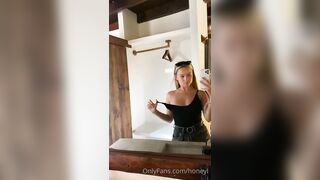 [157 of 207 Videos] Honeyl (Honey Evans aka HoneyEvans0) OnlyFans Leaks Sweet Little Honey Pot