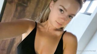 [162 of 207 Videos] Honeyl (Honey Evans aka HoneyEvans0) OnlyFans Leaks Sweet Little Honey Pot