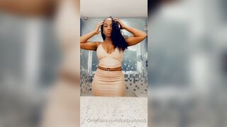 [110 of 212 Videos] Katbodyxo3 (Kat) OnlyFans Leaks Nude Big Booty Queen