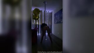 [206 of 212 Videos] Katbodyxo3 (Kat) OnlyFans Leaks Nude Big Booty Queen