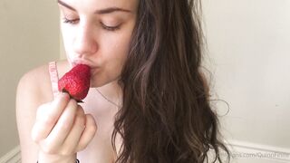 [242 of 592 Videos] Quinnfinite (Quinn Finite) OnlyFans Leaks Nude Wholesome Perv