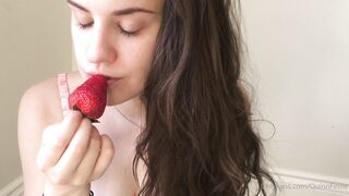 [242 of 592 Videos] Quinnfinite (Quinn Finite) OnlyFans Leaks Nude Wholesome Perv