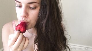 [242 of 592 Videos] Quinnfinite (Quinn Finite) OnlyFans Leaks Nude Wholesome Perv