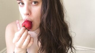 [242 of 592 Videos] Quinnfinite (Quinn Finite) OnlyFans Leaks Nude Wholesome Perv