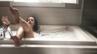 [247 of 592 Videos] Quinnfinite (Quinn Finite) OnlyFans Leaks Nude Wholesome Perv