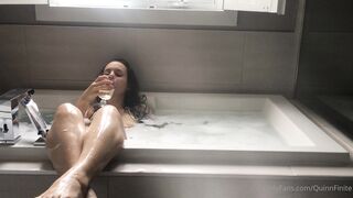 [247 of 592 Videos] Quinnfinite (Quinn Finite) OnlyFans Leaks Nude Wholesome Perv