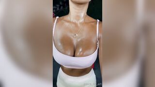 [115 of 330 Vids] Carla-piece-of-art (carlaasister) OnlyFans Leaks Nude Filipina Spanish