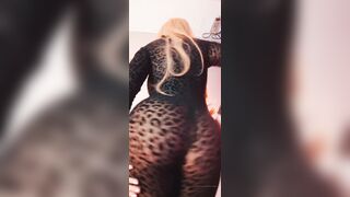 [42 of 220 Vids] Octokuro_model Naughty XXX Cosplay Girl with Big Tits 