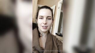 [207 of 396 Vids] Aella_girl (aellagirl_official) OnlyFans Leaks Nude OG Whorelord