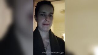 [252 of 396 Vids] Aella_girl (aellagirl_official) OnlyFans Leaks Nude OG Whorelord