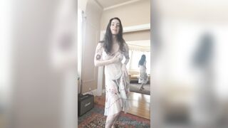 [43 of 396 Vids] Aella_girl (aellagirl_official) OnlyFans Leaks Nude OG Whorelord