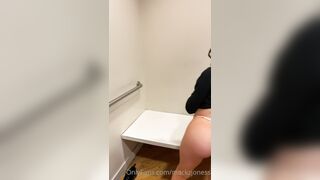 [26 of 125 Vids] Mackzjoness (Mackenzie Jones) OnlyFans Leaks Nude Petite with Nice Ass